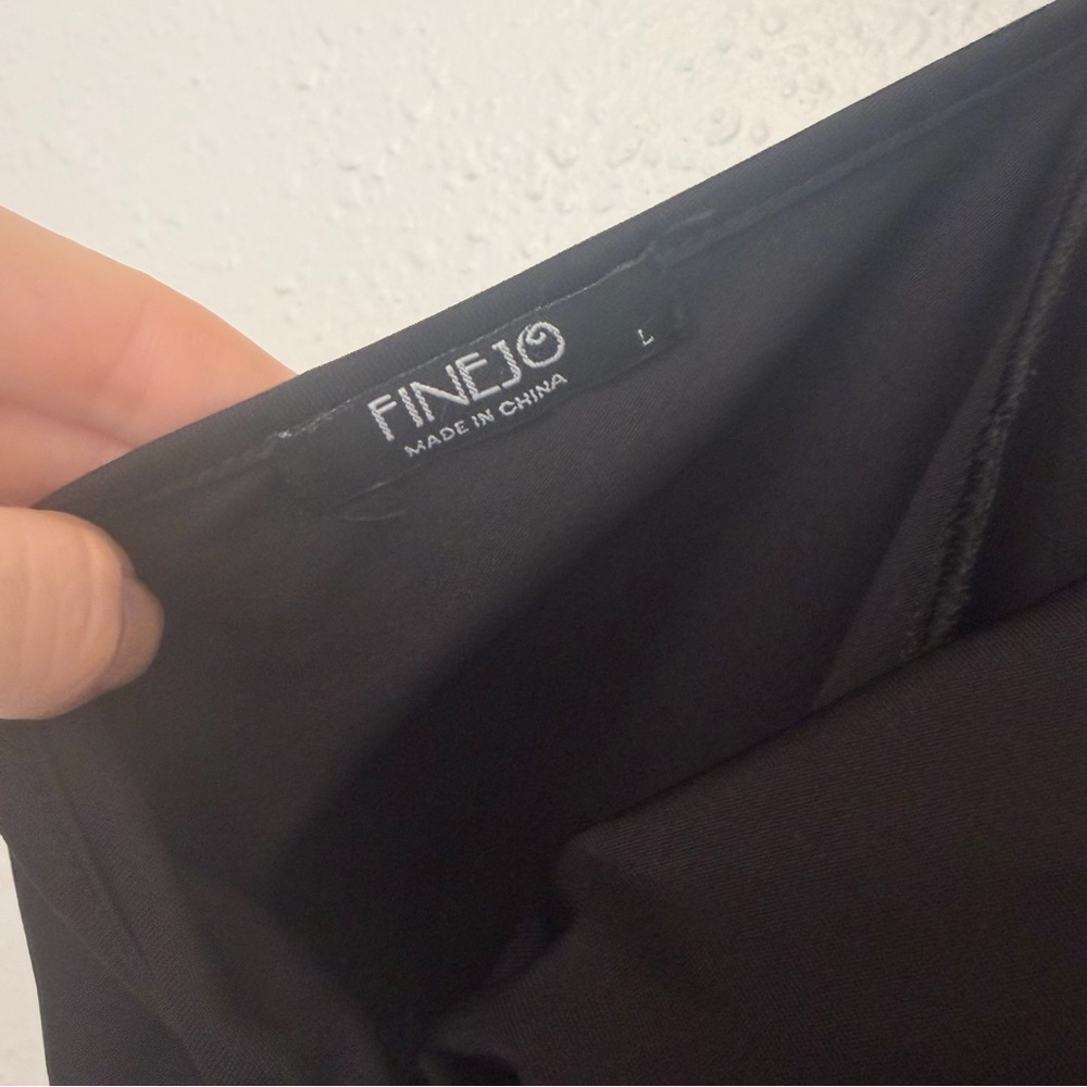 Sleek Black Maxi Dress - Picture 3 of 5